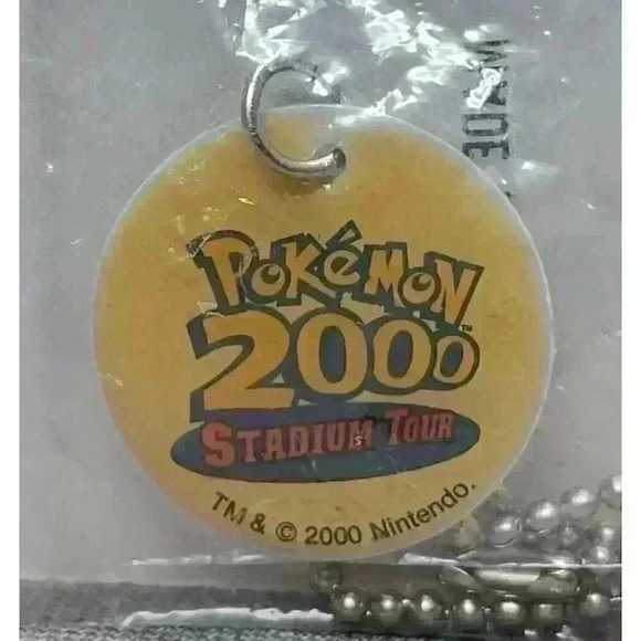Pokemon 2000 Stadium Tour Nintendo 64 Era Promotional Dangler Charm Keychain NEW - Picture 1 of 3